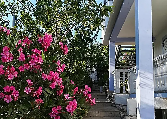 Apartment Lovely In With Wifi Novi Vinodolski